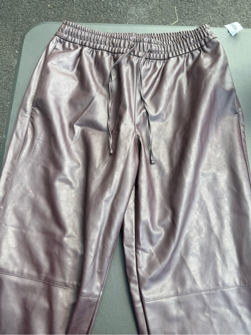 Old Navy Women’s Faux Leather Straight-Leg Pants - Dark Burgundy